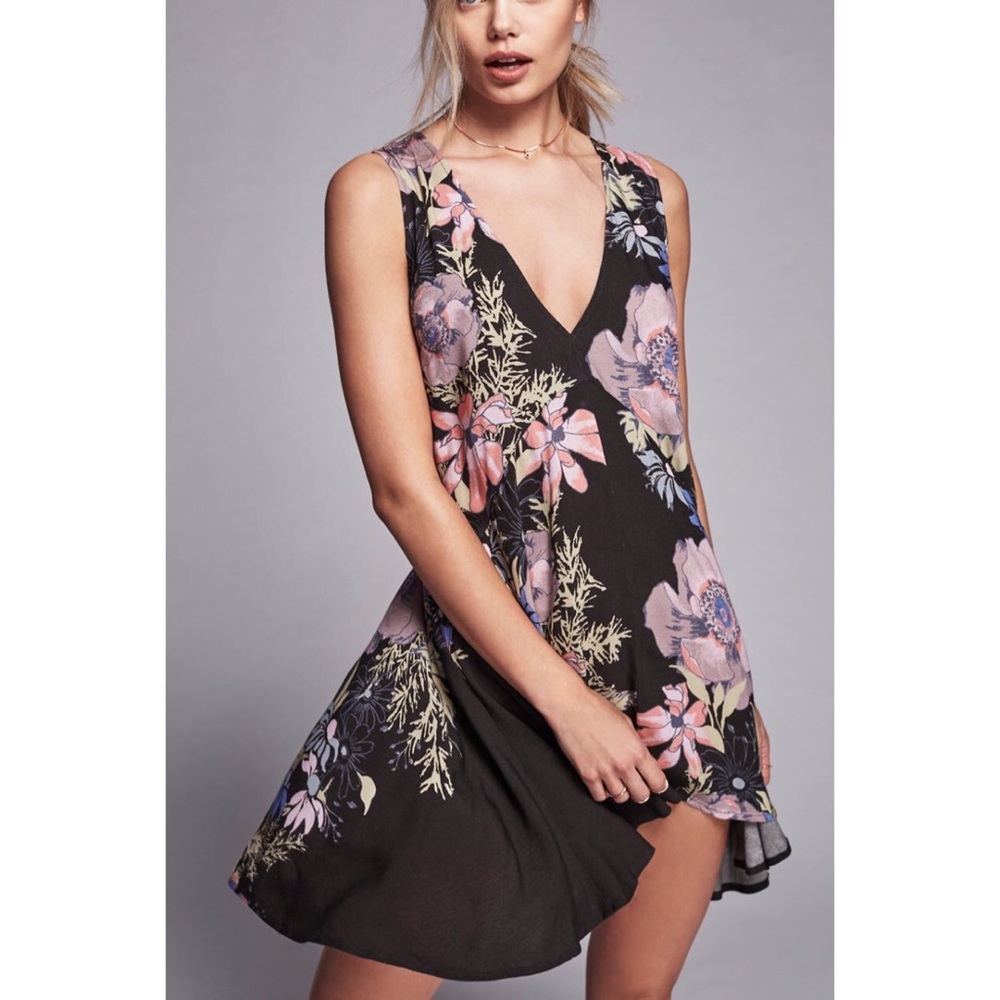 NWT Free People Backyard Floral Tunic